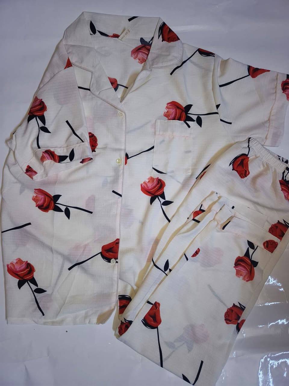 السلام عليكم تراكسود نسائي جميع القياسات 
خامه كريشه سعر الواحد ٧ آلاف وتوصيل مجاني مدينه الصدر


**إذا كنت صاحب هذا الإعلان وتريد حذفه لأي سبب، رجاءا أرسل رسالة إلى الدعم الفني**