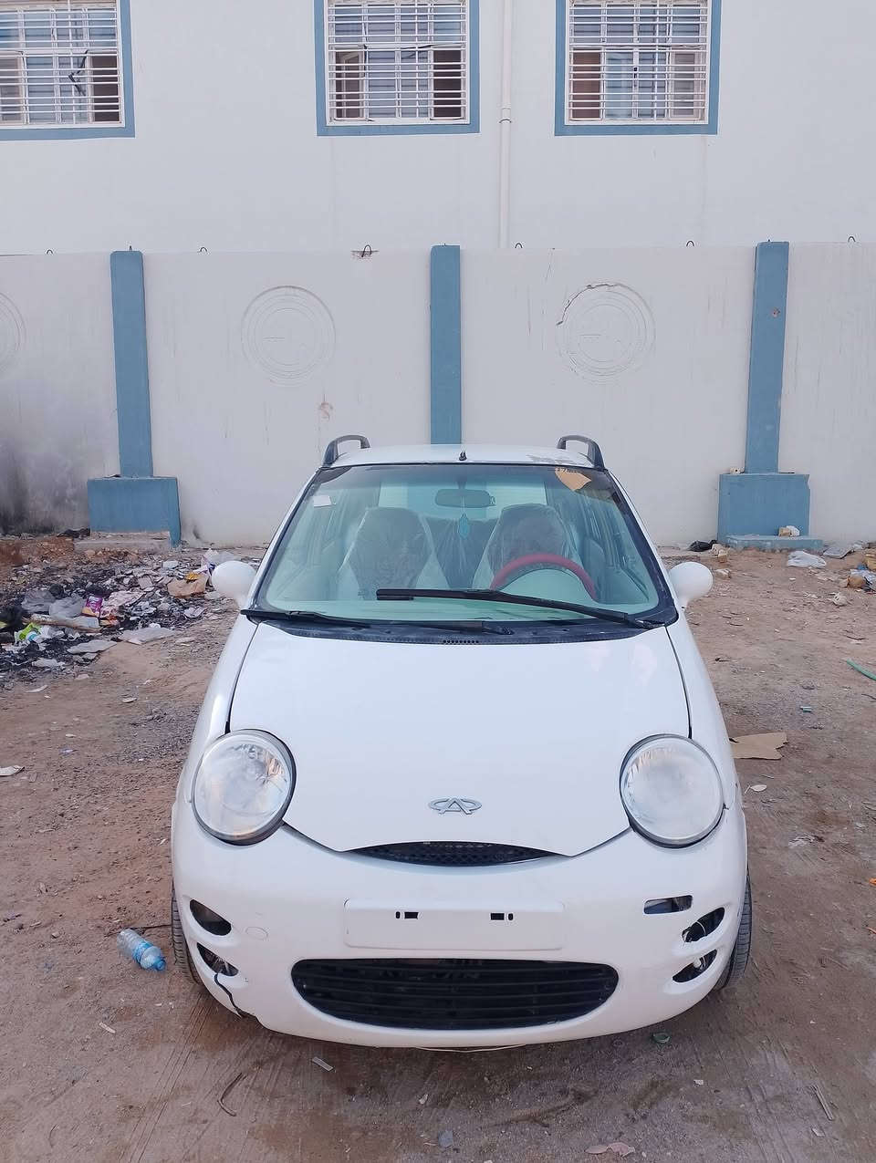 السلام عليكم
كيوكيو 2013
اوتماتيك رقمها ومكانها نجف 
ب30 وبيها مجال 

***********
