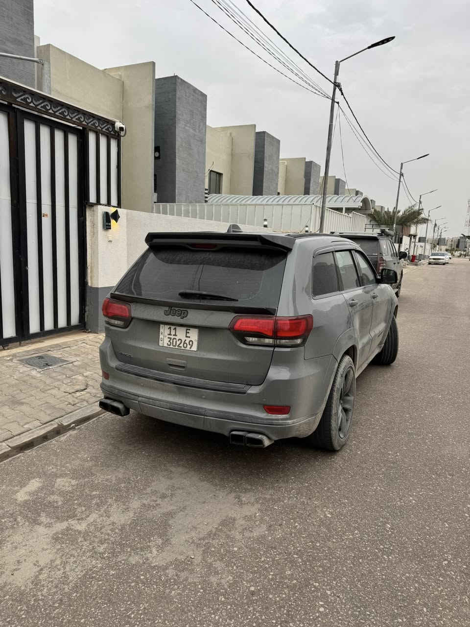 بيع  مناسبه جيب اوفر لاند ٢٠١٦ تغير لون الاصلي رصاصي فيلي
-محرك 3600 
-بانوراما
﻿خزن ميموري
﻿﻿كشنات كهرباء
﻿كشنات تدفئه تبريد
﻿ستيرن كهرباء + تدفئه
﻿مري قلاب +شفط
﻿صندوك كهرباء
﻿شفتات ستيرين
﻿السياره حادثها  جاملغ عكس السايق وبنيد   والسياره مصبوغه عام تغير لون   محدث كت كامل مال Srt حتى الوياله رقمها بغداد الجديد  سنويه لل٣١ مكاني نجف  السعر ١٦٥ وبيها مجال السيارة نصبتها كلش حلوه بالعافية على الي ياخذها 
***********
