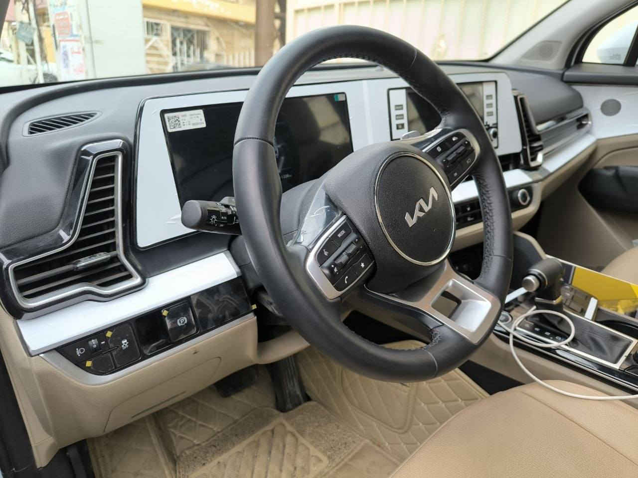 السلام عليكم 
كيا سبورتج ٢٠٢٣ خليجي 
ماشية ١١ الف فقط
رقم بغداد 
صار بيها حادث بسيط دعامية امامية وتبديل بنيد نفس اللون بلادي ايرباك ستيرن ودشبول وراجع سستم
محرك ٢٠٠٠
حساس خلفي أمامي
بصمه وتشغيل عن بعد
كشنات كهرباء تدفئة 
شفتات بالستين 
شاشة أندرويد اوتو وكامرة
 السعر 188 ورقة بيها مجال بسيط
مكاني بغداد السيدية
الاتصال ***********
