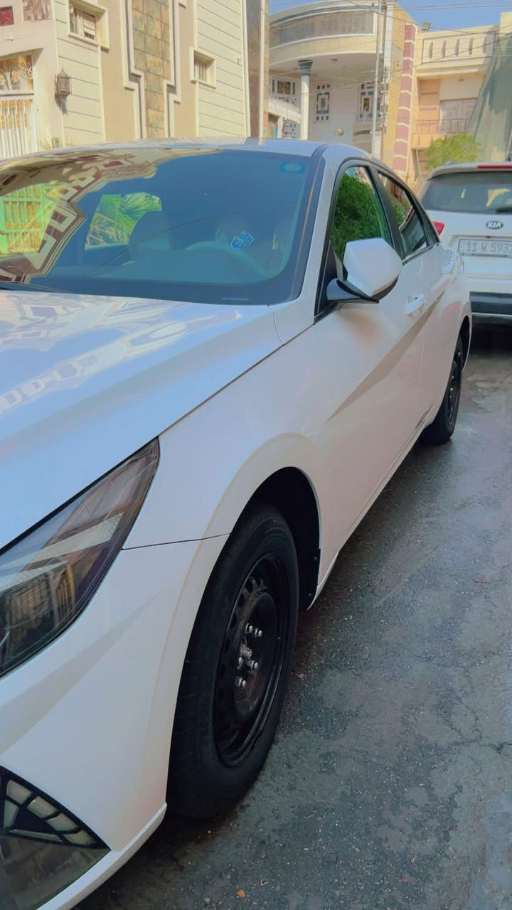 السلام عليكم النترا 2023 
فول مواصفات 1/1
رقم بغداد تحويل ثاني يوم 
تغليف عام زرع لايت بلادي 
مكاني ذي قار 
***********
