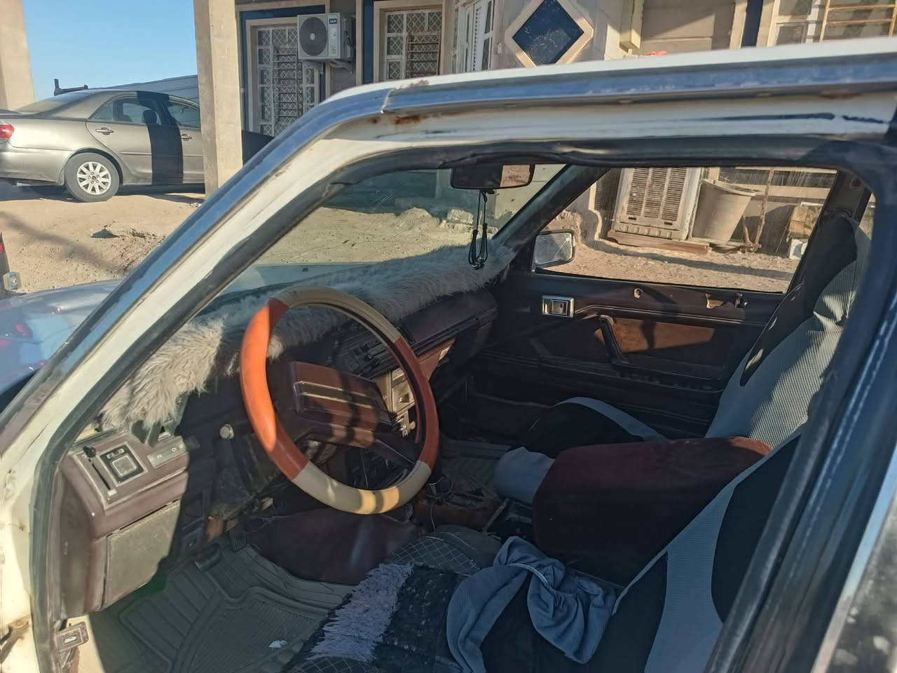 سيارة سوبر للبيع رقم مميز ٢٣٢٣ انبار
السعر 45 ورقة  وبيه مجال بسيط
المكان الفلوجة 
للاستسفسار ***********
