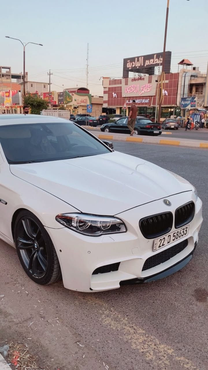 سلام عليكم ورحمة الله وبركاته سياره للبيع تفاصيل كامله
1- النوع :- BMW
2-الموديل :-2011 خليجيه عروش
 3- الحجم :-535
 4- حجم المحرك :- 3.0 تيربو
____________________________
فول مواصفات
 1- سلايد(فتحة سقف)
 2- كشنات جلد
 3- بصمه 
 4- خمس كامرات
 5- شاشه كبيره
 6- خمس بردات
 7- حساسات خلفيه+اماميه
 8-ابواب شفط
 9-مري قلاب ويه البك
 10- كشنات كهرباء +ستيرن كهرباء
 11-ميموري كشنات خزن وضعية السائق
 12:- شفتات ستيرن

الاضافات 🏎️🚀 
 (داون بايب+كزوز بورلا+ كت كامل M5+ويل M5 اصلي
 قبظه كير M5+ بك لايتات مال 20+ لايتات لد+برمجه)
_______
رقم اربيل الدولي بأسمي تحويل مباشر
السياره خليجيه وكالة العروش مكفوله من التبديل والفتح بيها كد اربع اصابع صبغ بالجاملغ مال صدر فقط السياره جديده وعليه ادامه مستمره صفر مسج 
السعر 185 بيع او مراوس حته لو سياره غاليه حسب القناعه
للاستفسار *********** العنوان بغداد حي الجامعه
