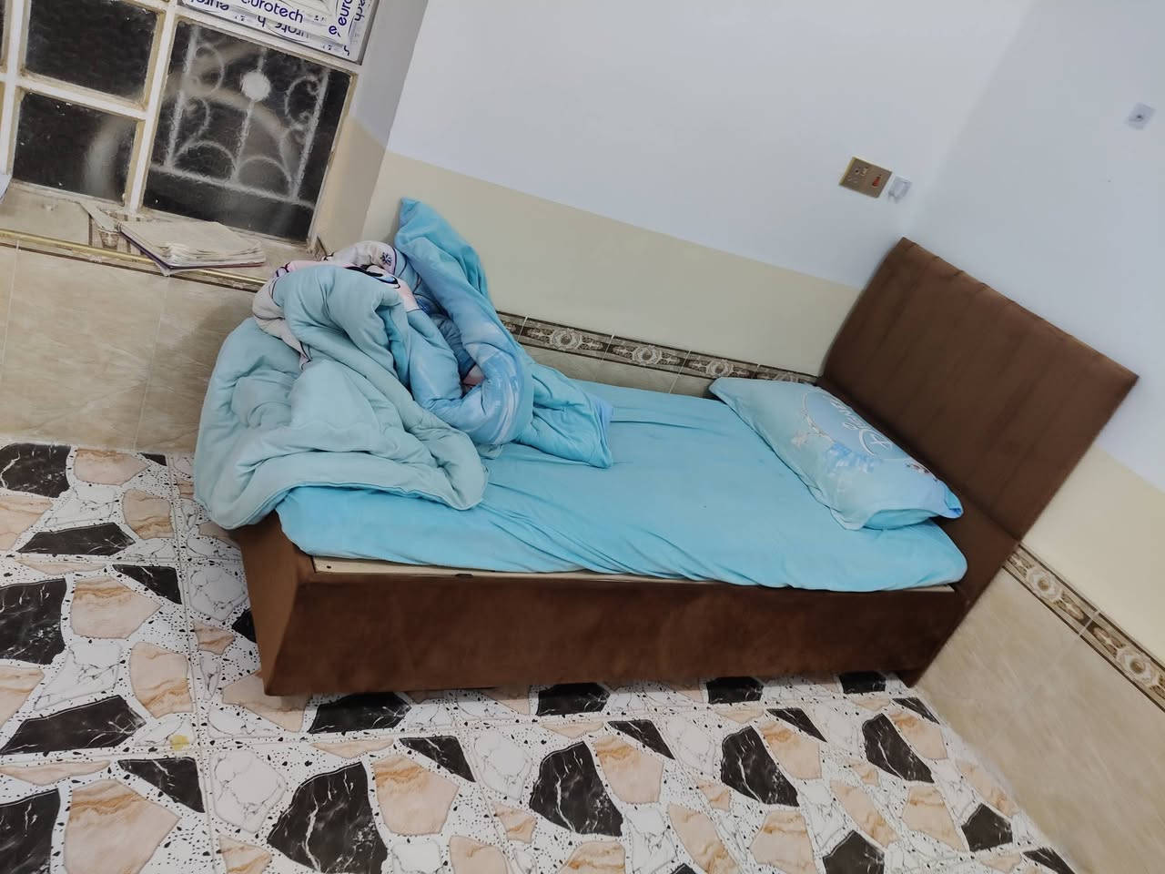 السلام عليكم شباب عدنا هاي ألغراض للبيع الأسعار ب الخاص


**إذا كنت صاحب هذا الإعلان وتريد حذفه لأي سبب، رجاءا أرسل رسالة إلى الدعم الفني**