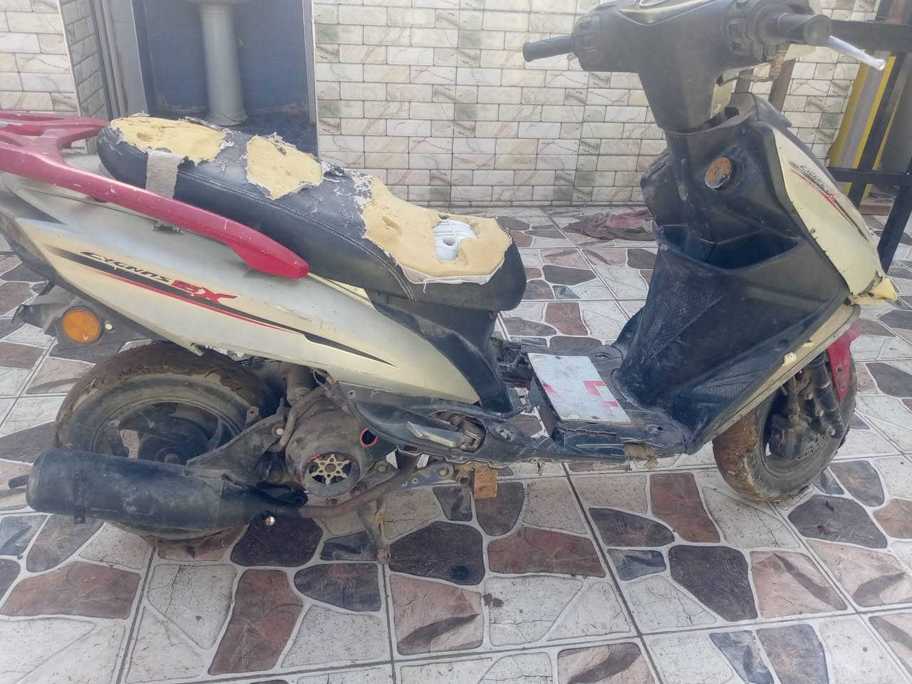 دراجه سكنس عوزه تجفيت وكفره تعبان سعره، 125الف وبيه مجال تواصل ***********
