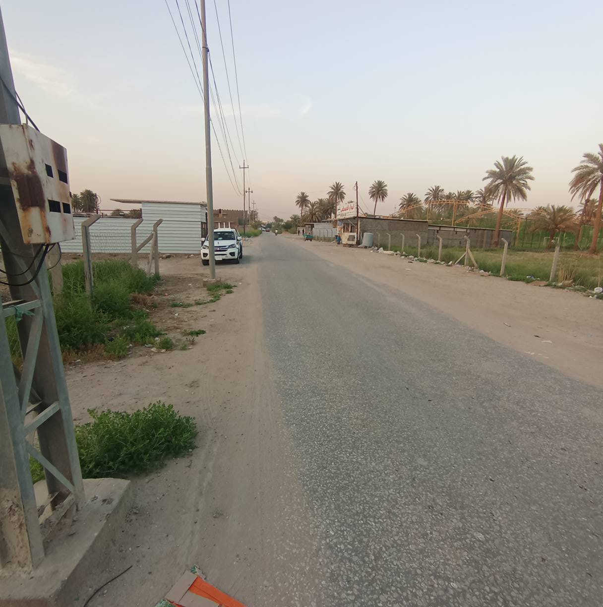 يالله 
السلام عليكم 
يعلن مكتب الوسام الذهبي عن وجود هيكل طابقين مساحة 200متر
طابو زراعي  سند حديث 25 تحويل مباشر 

العنوان زوير الغربي
التقسيم الثالث مقابيل الملعب 
تبعد عن الشارع الرئيسي 100متر شارع الرابط بين شارع كربلاء/زوير الغربي 
خدمات كامله 
ماء/كهرباء/تبليط شارع 10 متر
تفاصيل اكثر مراجعه المكتب 
او الاتصال عل الأرقام الموجوده في المنشور 
***********
*********** حلة, بابل
