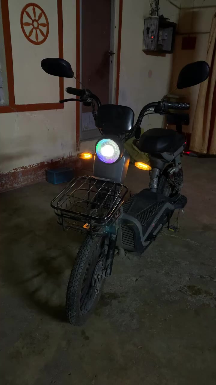 ماطور شحن وايرمنية شغالة فول يحتاج باتري وشاشة
سعرو 125 مكاني حي كرامة


**إذا كنت صاحب هذا الإعلان وتريد حذفه لأي سبب، رجاءا أرسل رسالة إلى الدعم الفني**