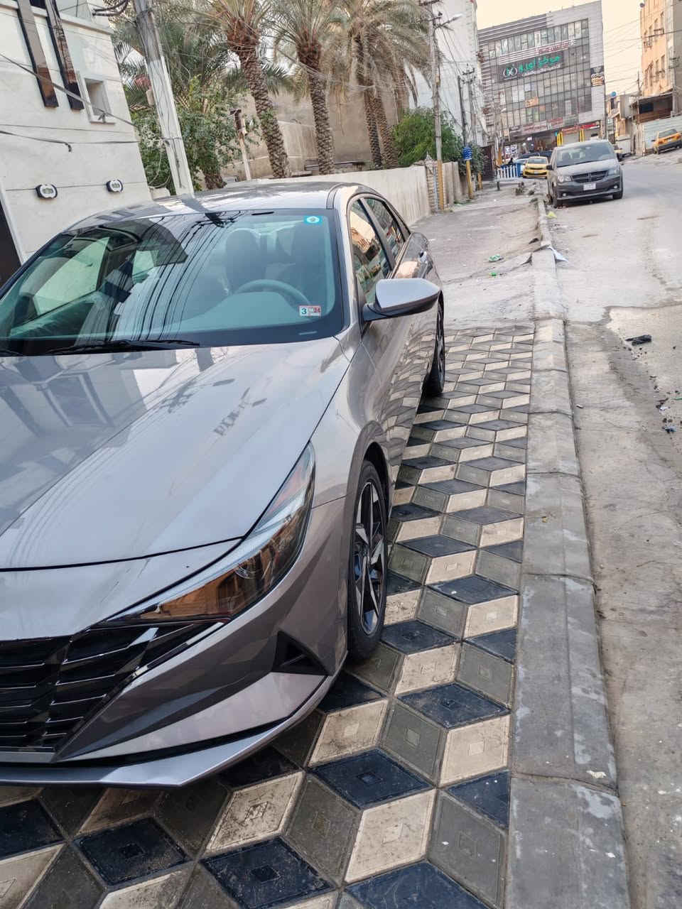 هيونداي النترا (2023) أسمنتي 🩶🔥
وارد أمريكي مواصفات 
حساس خلفي
كاميرا خلفية
رادار أمامي
تحذير تصادم
تنبيه الخروج عن المسار
حساس جانبي بالمرايا
كِشن تدفئة
تشغيل عن بعد
شاشة جبّارة
هاند بريك بصمة
دخول ذكي بدون مفتاح
دبل بصمة
ماشية 42 الف
السيارة حادثها باب عكس السائق مبدّل نفس اللون بدون صبغ، فقط صبغ شوية من الدوسة جوّة الباب، الباقي مكفول، الكير والمحرّك كلهما مكفولين، السيارة حلوة وجاهزة شغل واطلع
السعر  170 وبيها مجال بسيط
مكاني: بغداد 
للاستفسار الاتصال على: ***********
***********
