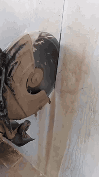 لدينا جهاز كتر لكص سقوف وحياطين ودكتاك
وتفليش بيوت وتنقير حياطين

ويوجد كادر كامل 

رقم الهاتف ***********

 وشغل نضيف العنوان كركوك 👍
