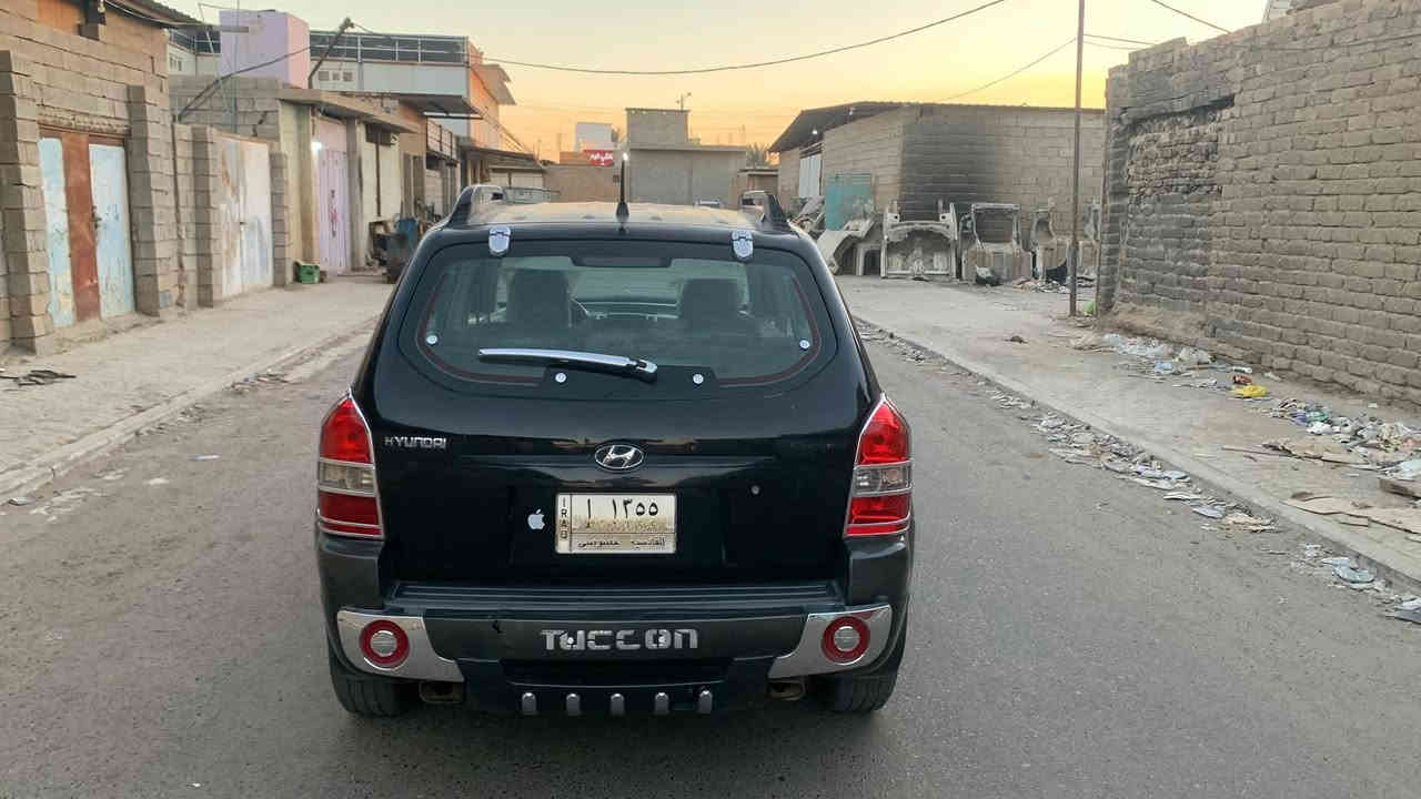 سلام عليكم
السعر 97ورقه وبيه مجال بسيط جدا 
سياره توسان البيع مستعجل
سياره خليجي موديل 2006
سياره نضفتها 90\100
صبغ قطعتين جاملوغ الأيمن شبر أصابه ومصوبغ كله 
  البنيد مصبوغ  دكت جاكوج مابي 
السياره مكفوله كفاله عامه 
السياره بسمي 
سنويه مشروع وطني 
تحويل مباشر ما انطي وكاله 
تخم تاير جديد 
محرك وكير مبدل مال كصه امارتي استندر 
تبريد ثلج 
لايت زنون 
السياره خير من الله ميحتاجله شي بس شغل وتطلع
الاتصال ***********
