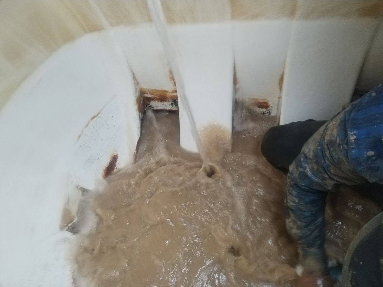 تنظيف المقطورات ***********
