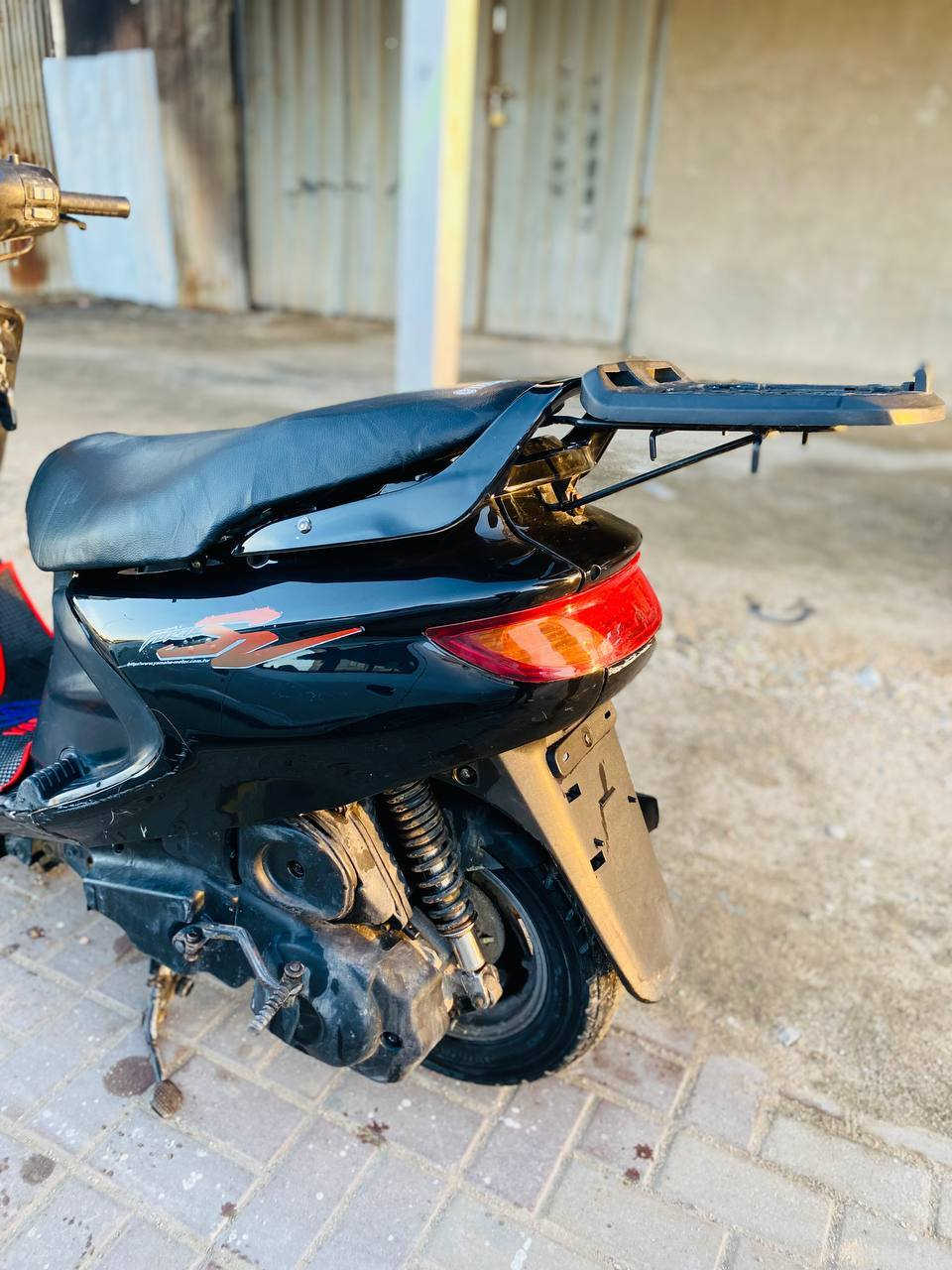 فراشة ✅ 
مكينة حلوة وناعمة مكفولة. كهربائيات كلها شغالة. سلف هندر ب 450 وبيها مجال 
مكاني نجف. ‏‪0781 915 9718‬‏
