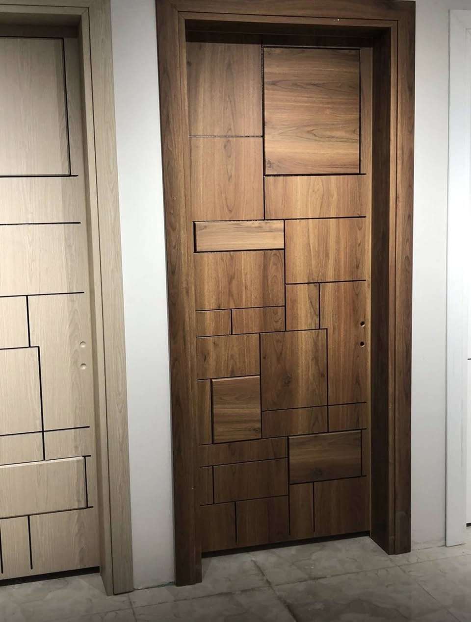ابواب داخلية وخارجيه 
ابواب تركية
ابواب صينية
ابواب شمالية 
ابواب حديد خارجية  
ضمان من 5 سنوات الى 12 سنة 
الاسعار تشمل النقشات السادة والبارزة 
ابواب mdf hdf pvc 
ضمان ضد الماء والتأكل والرطوبه 
عزل صوت ممتاز جدا 
توصيل لجميع محافظات العراق  
العنوان _تكريت نهاية شارع التجنيد قرب تقاطع متنزه الياسمين 
***********
