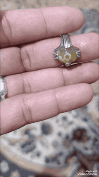 متع نظرك مع الأصيل القديم سليماني لون جميل جدا و غريب عيون صريحة قطعة في منتهى الجمال صياغة يدوية تحفه   التواصل ع الخاص او الاتصال على الرقم ***********
