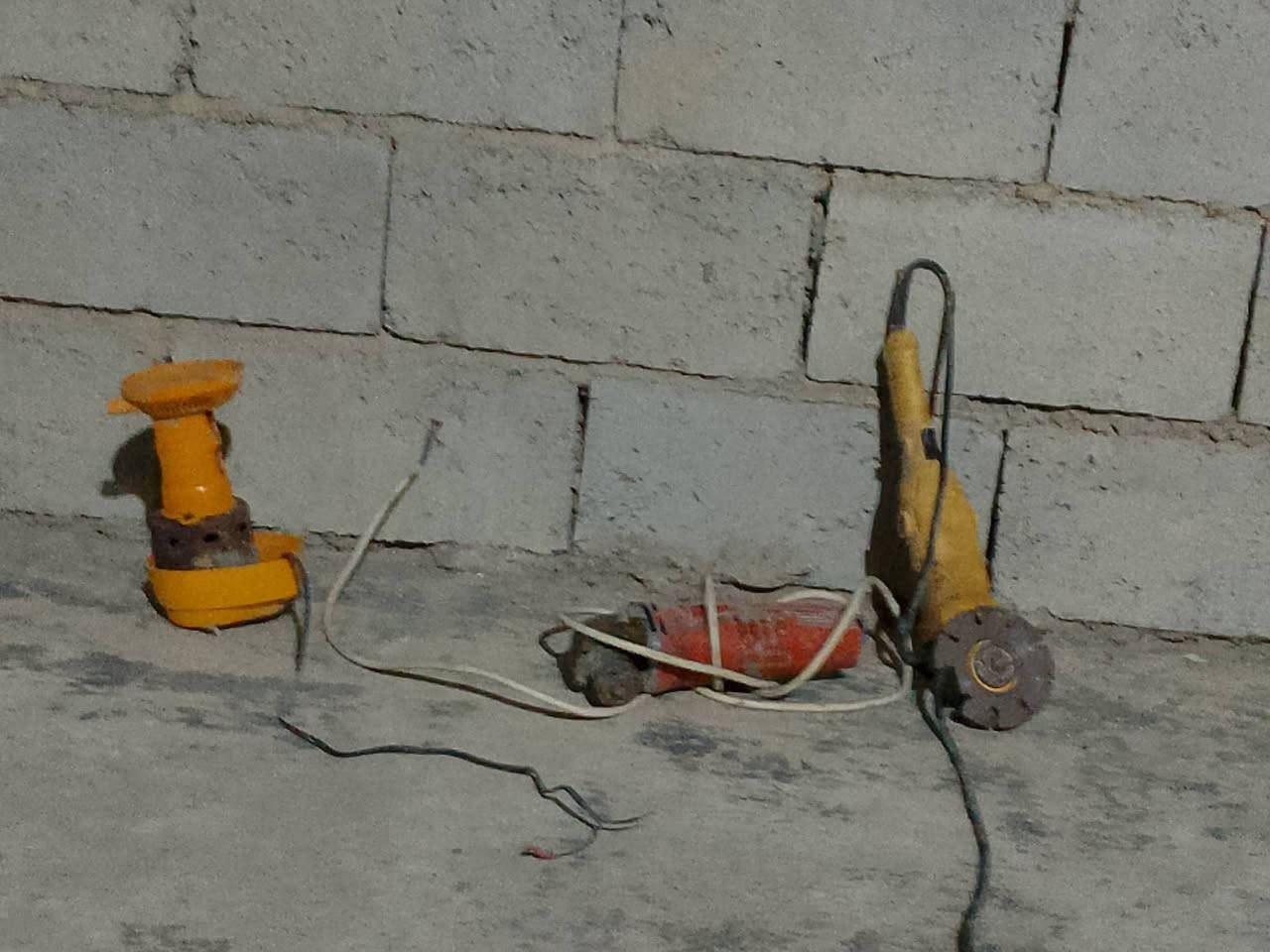 السلام عليكم
هذه الغراض للبيع 
الموقع ديالى_الرحمة


**إذا كنت صاحب هذا الإعلان وتريد حذفه لأي سبب، رجاءا أرسل رسالة إلى الدعم الفني**