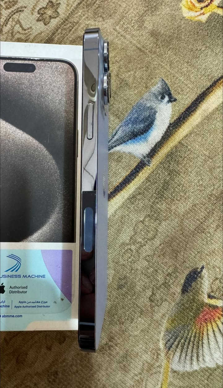 آيفون 13pro max أمريكي
ذاكرة 256
بطارية81الاصليه لامعلايه ولاملعوب بيها
وتر بروف جهاز نضيف ومكفول 
السعر 725وبيه مجال بسيط 
***********
