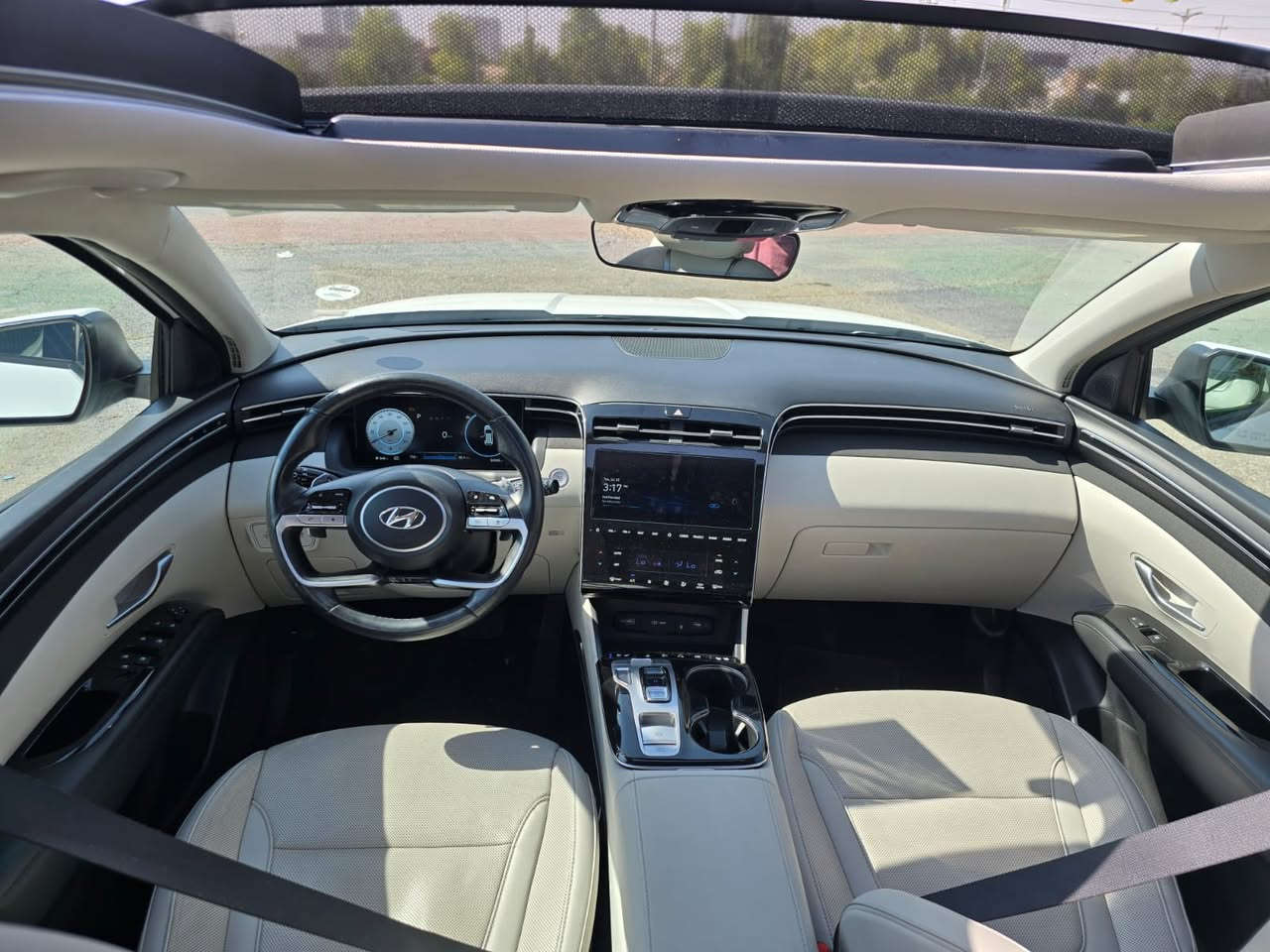 السلام عليكم توكسان  كلين تايتل2024 لمتد vip فول الفول امريكي
لون السيار  ابيض 
المواصفات LIMITED VIP
1- بصمة تشغيل 
2- بصمة ابواب لمس دخول ذكي 
3- بنوراما على طول السيارة 
4- صندوق كهرباء شفط 
5- كامرات 360 درجة ( جانبية - امامية - خلفية ) 
6- كامرات مع الاشارة 
7- السيارة تتقدم وترجع ب البصمة 
8- تبريد تدفئة كشنات 
9- كشنات جلد كريمي 
10- كشنات كهرباء 
11- اضواء محيطية 67 لون اختياري 
12- كشنات خلفية هيتر 
13- مرايات تعتيم ذاتي 
14- ابل كار بلي 
15- اندرويد اوتو 
16- شاشة دجيتل 3 اشكال للقيادة 
17- اشاير ترحيب 
18- اضواء امامية LED زنون 
19- اضواء خلفية LED
20- هوك خلفي 
21- فول اوامر صوتية 
22- جامات اوتو 
23- قطعتين تبريد 
24- اشارات ب المري
25- كير دكم 
26- شفتات ستيرن 
27- تحكمات ستيرن 
28- السيارة فور ويل 
29- محرك 2500 المرغوب 
30- هاند بريك بصمة 
31- شحن واير ليس 
32- منافذ شحن 
33- اوتو هولد 
34- تشغيل عن بعد 
35- السيارة اوتو بارك 
36- حساسات امامية 
37- حساسات خلفية 
38- كير AT المرغوب 
39- رادار امامي رادار خلفي رادار جانبي 
40- نقطة عمياء 
وبعد بيها هواي مواصفات 
ممشى السيارة (40 الف فقط ) 

السيارة كلش نظيف بدون سبوغ بس باب تعديل بارد مكان صغيرة 

مكان السيارة اربيل  

السعر 217 وبيها مجال 

رقم الهاتف***********
