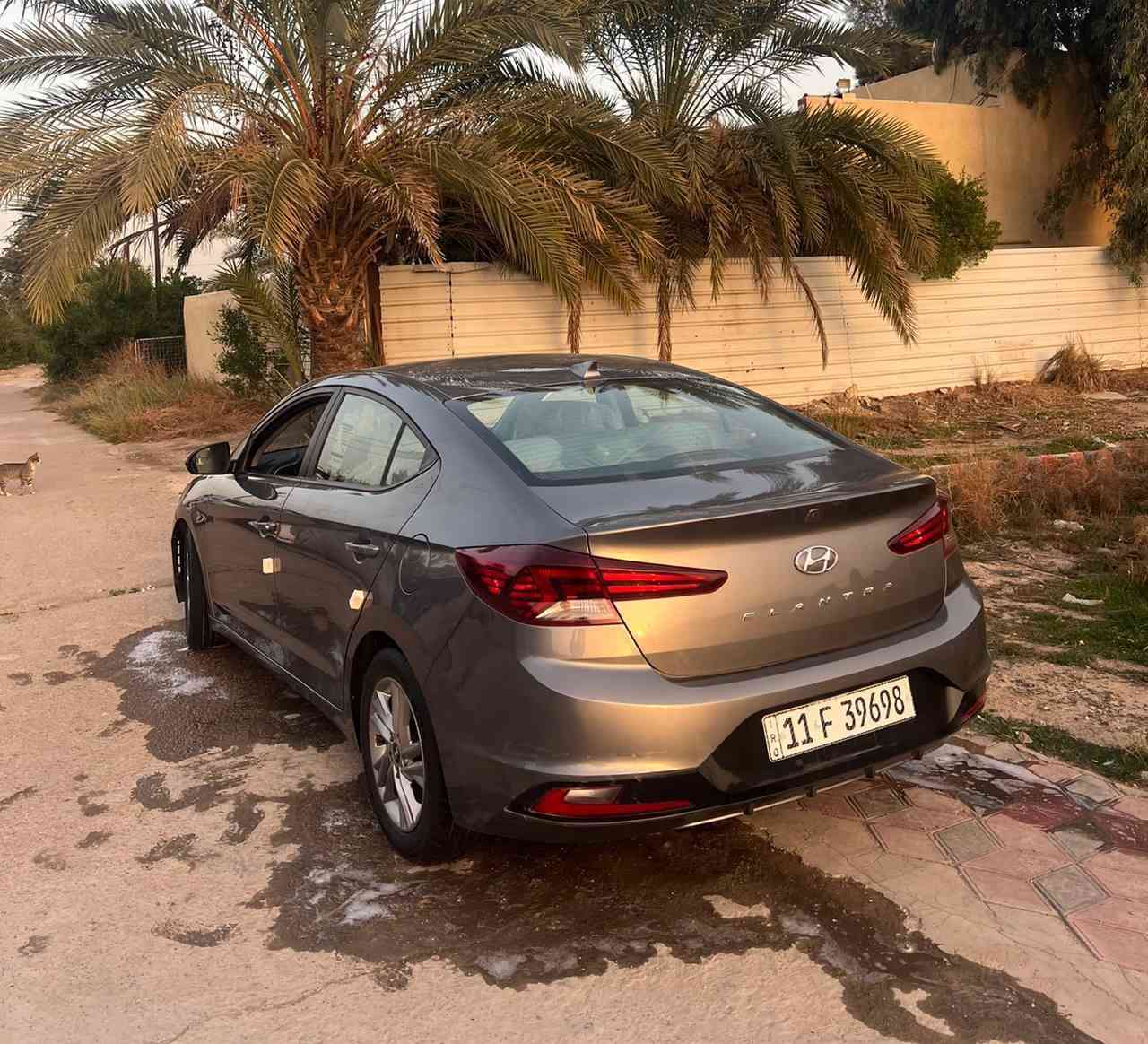 السلام عليكم النترا مديل  2020  لون رصاصي جديده ماشيه 67 فقط للبيع  مكفول من الجراد مابيها اي جراد رقمها بغداد انكليزي جديد بسمي  هزه جديده تحويل مباشر محرك وكير خير من الله جدد
محرك 2000 دوش المرغوب ✅
كير 8 نمر ✅
مابيها ولا شوي جراد ✅
3 انضمه قياده ✅
رادارات ✅
تحديد مسار✅
شاشه كبيره وكامره بلادي ✅
تبريد ثلج ✅
5 ويلكب ✅
تخم تايرات ✅
صدر امامي خلفي بوضع الوكاله ✅
ماشيه 67 ✅
السياره حيلل حيل جديده ومال بيت مماشيه هواي بعدها ع وضع الشركه حادثها شويه بل بنيد ونصبغ البنيد فقط باقي السياره كفاله عامه من كلشييي عله وضع الشركه ترايها مال زيرو السعر 125 
العنوان بغداد قرب مرور التاجيات غير متواجد عل نت  والواتساب فقط عل رصيد الشراي يتصل عل رقم ويتدلل 
***********
