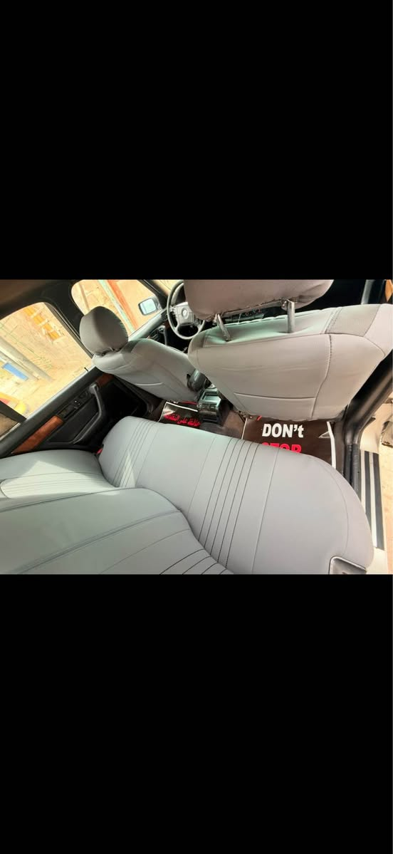 السلام عليكم
بي ام bmw 525 
موديل 1991 
السيارة فول 1على 1 جام 4 كهرباء ( اوتو)
كير اوتو 
تحكم كشنات كهرباء 
تحكم بالمري كهرباء 
فتحه طگتين
بردة خلفية
حساس ABS مانع انزلاق
محدث دشبول وبيبان صاج
درگه ستيرن مال خفاش 94
مكينة 525 مسكر  
كشنات جلد بلاد ودوشمه جديدة درجه اولى
مبدل بيهة بنيد وچاملغ 
گير مكينه فول
ويل خليه اصلي
سنوية لل 2027
بيهة كم ملاحضة بالگشر 
وضربه صورتهة موجوده
السيارة بأسمي تحويل ثاني يوم
السعر 57 وبيهة مجال
مكان السيارة بغداد

*********** بغداد, العراق
