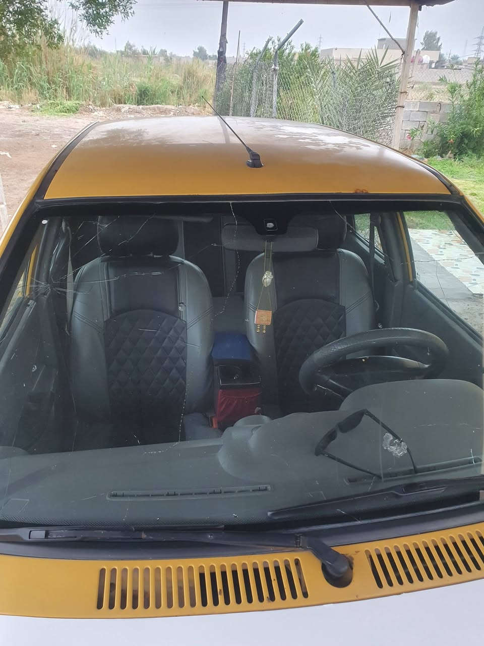 سلام عليكم عيدكم مبارك وكل عام وانتم بالف خير وصحة وسلامة يارب  سايبه للبيع السعر ٣٠ العنوان كوت البتار ***********
