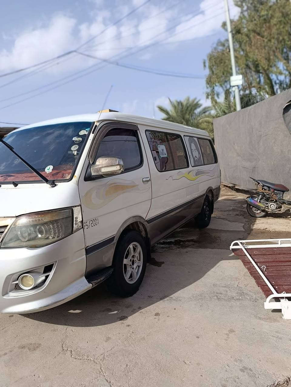 السلام عليكم فتون موصليه الوان مديل 2014مكينه وكير قبل شهر شادهن تخم تاير كهربائيات كامله سياره جهازه كبل لشارع السعر ٣٥وبيه مجال قليل مكاني البصره ابي الخصيب
***********
