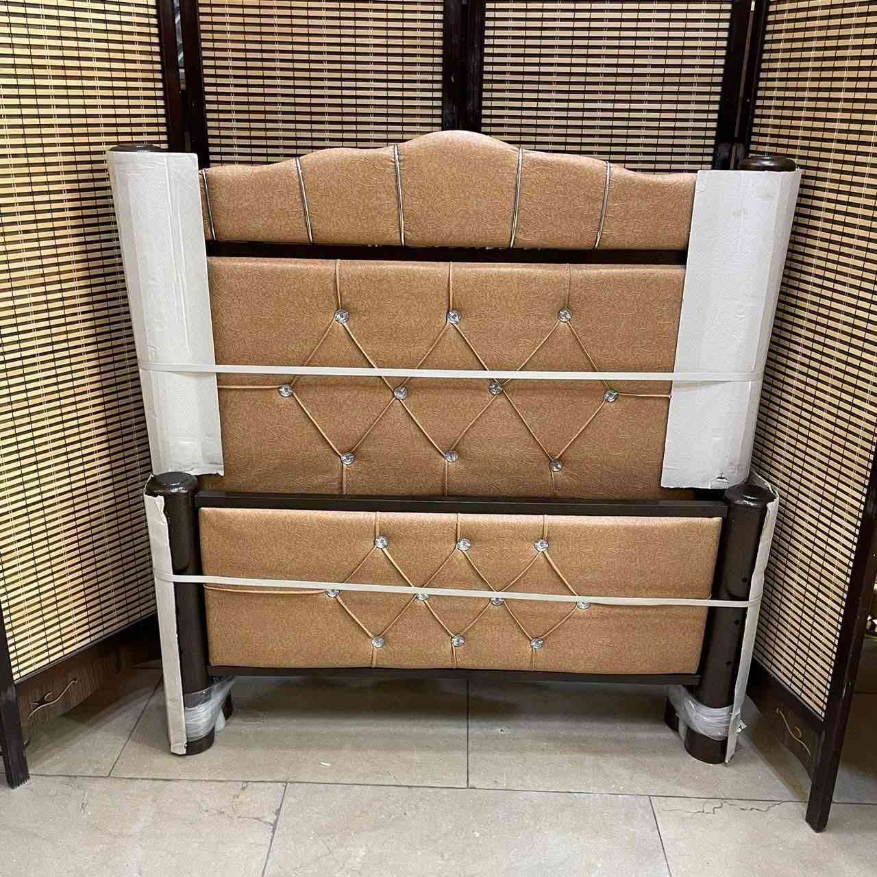 🌺الكعبي للمفروشات 🌺
 وصول جديد واسعار بلاش وبضاعه اصليه
العنوان: النجف - حي الميلاد / فاو - مقابل  
يوجد توصيل: داخل النجف 🚖🚕
وصول سرير نفر درجه اولى 
صار السعر بلاش 
50الف بس 
يوجد خدمة توصيل داخل النجف 
لحجز او الاستفسار مراسلة خاص او الاتصال على الارقام الاتي

***********
***********
