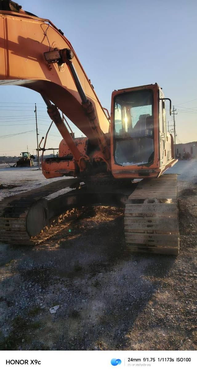 حفارة 2005  دايو للبيع
الموصل نينوى منافيست
***********
