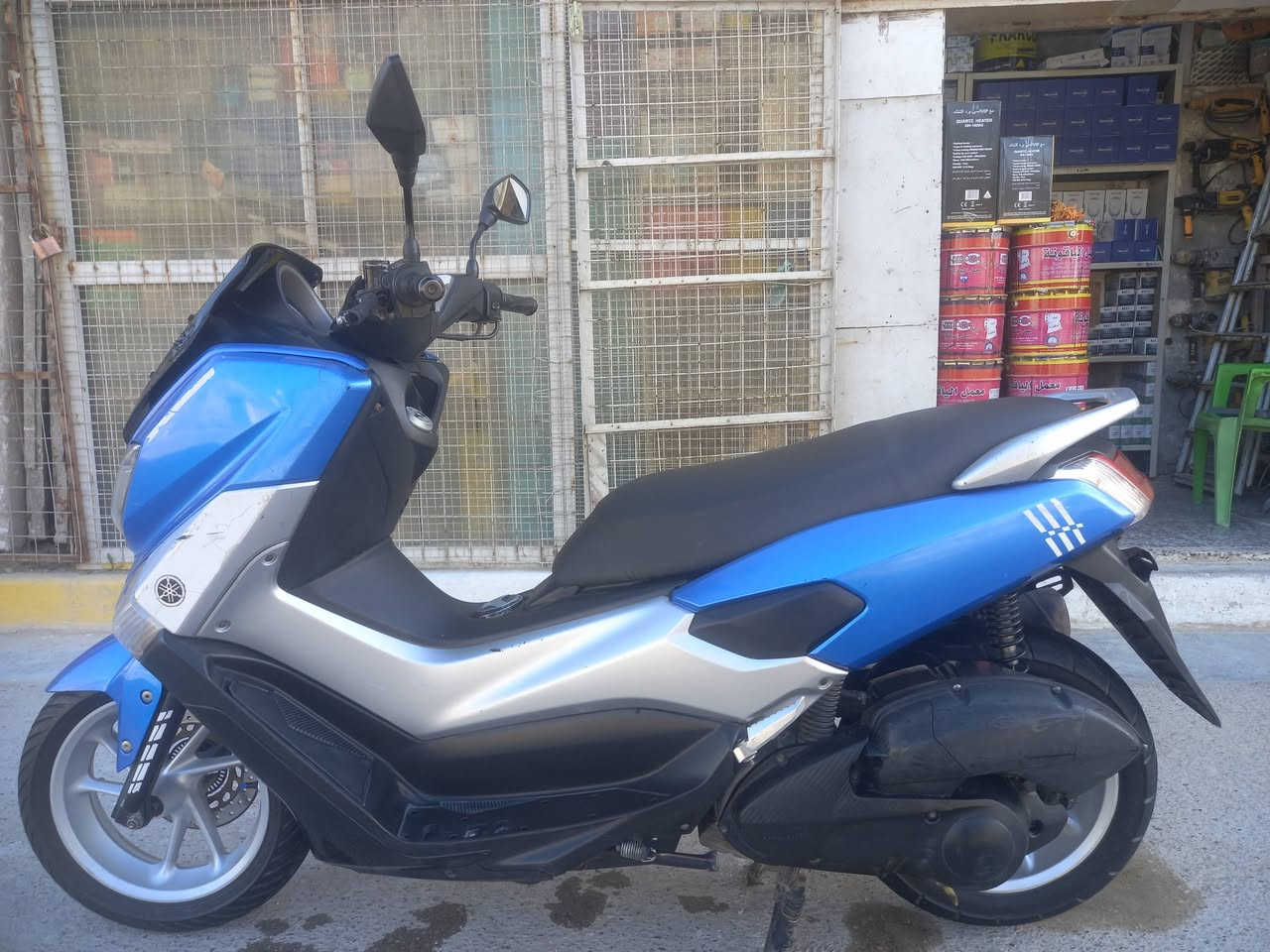 السلام عليكم 
دراجه ان ماكس للبيع
بغداد الرشاد 
السعر  مليون وربع
***********
