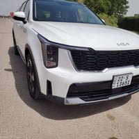 سورنتوً 2025    المواصفات   كشن كهرباء   باب الخلفي كهرباء بصمه تحكم ع...