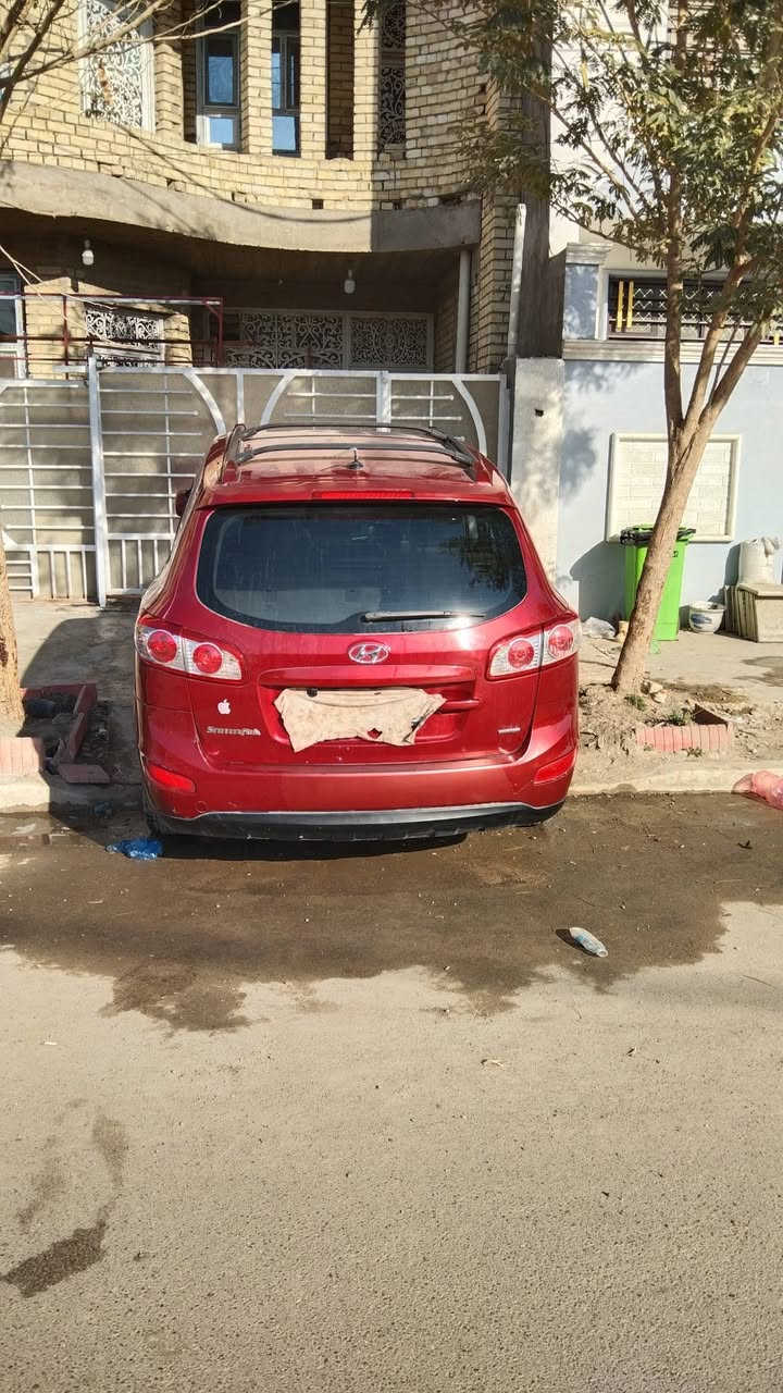 السلام عليكم سنتافيا2012
محرك3500 
وارد امريكي 5راكب
تقرير سونار تعديل باب السائق والخلفي على بارد
***********رقمي
سنويه جديده بسمي تحويل ثاني يوم2030
السعر155وبي مجال
