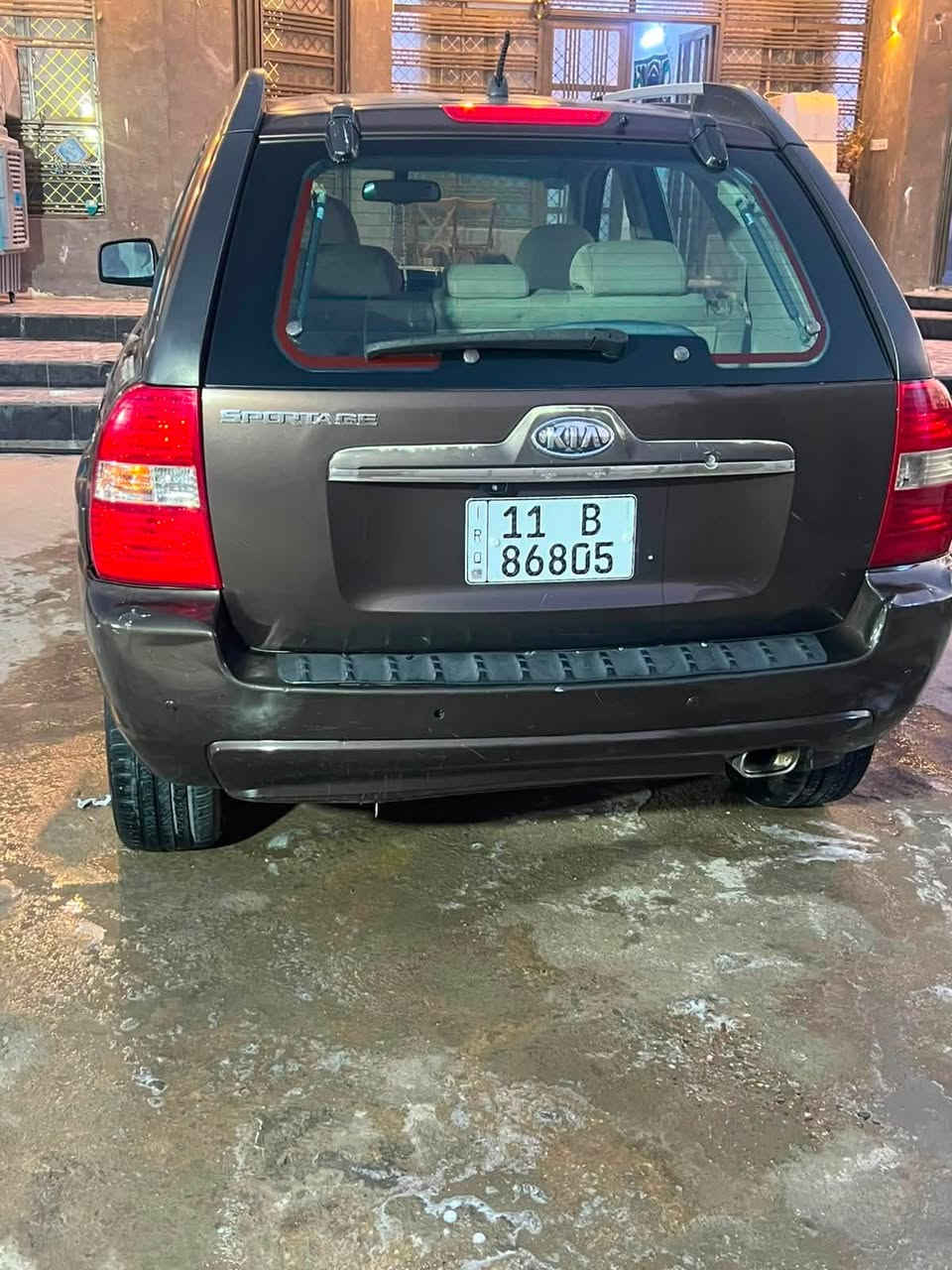 السلام عليكم 
سبورتج موديل ٢٠٠٨
خليجي محرك ٢٠٠٠
كير محرك تبريد جيد جدا
سيارة بدون ضربه وبدون صبغ فقط الدعاميات 
بيه بارد ثلاث أصابع بالجاملغ الأيسر الأمامي 
عنوان السيارة بغداد جسر ديالى 
هاتف ***********
السعر ١٠٥
