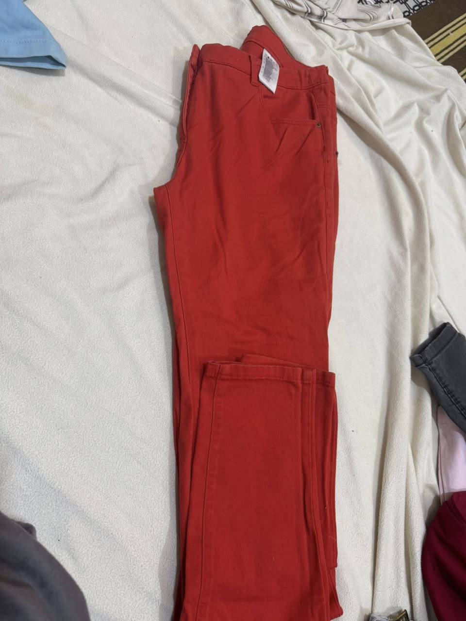 حبايب شلعة بنطرون كابوي قماش يجنن سعر القطعة الفين وربع عندي ٤٠ بنطرون توصيل مجاني بنطرون كابوي وكتان مال العييد بيش ما تبيع انت ربحان من عمر سنة الى ١٥ سنة ولادي بناتي  
مستعجلة عليهن اي واحد يراسلني ابيع


**إذا كنت صاحب هذا الإعلان وتريد حذفه لأي سبب، رجاءا أرسل رسالة إلى الدعم الفني**