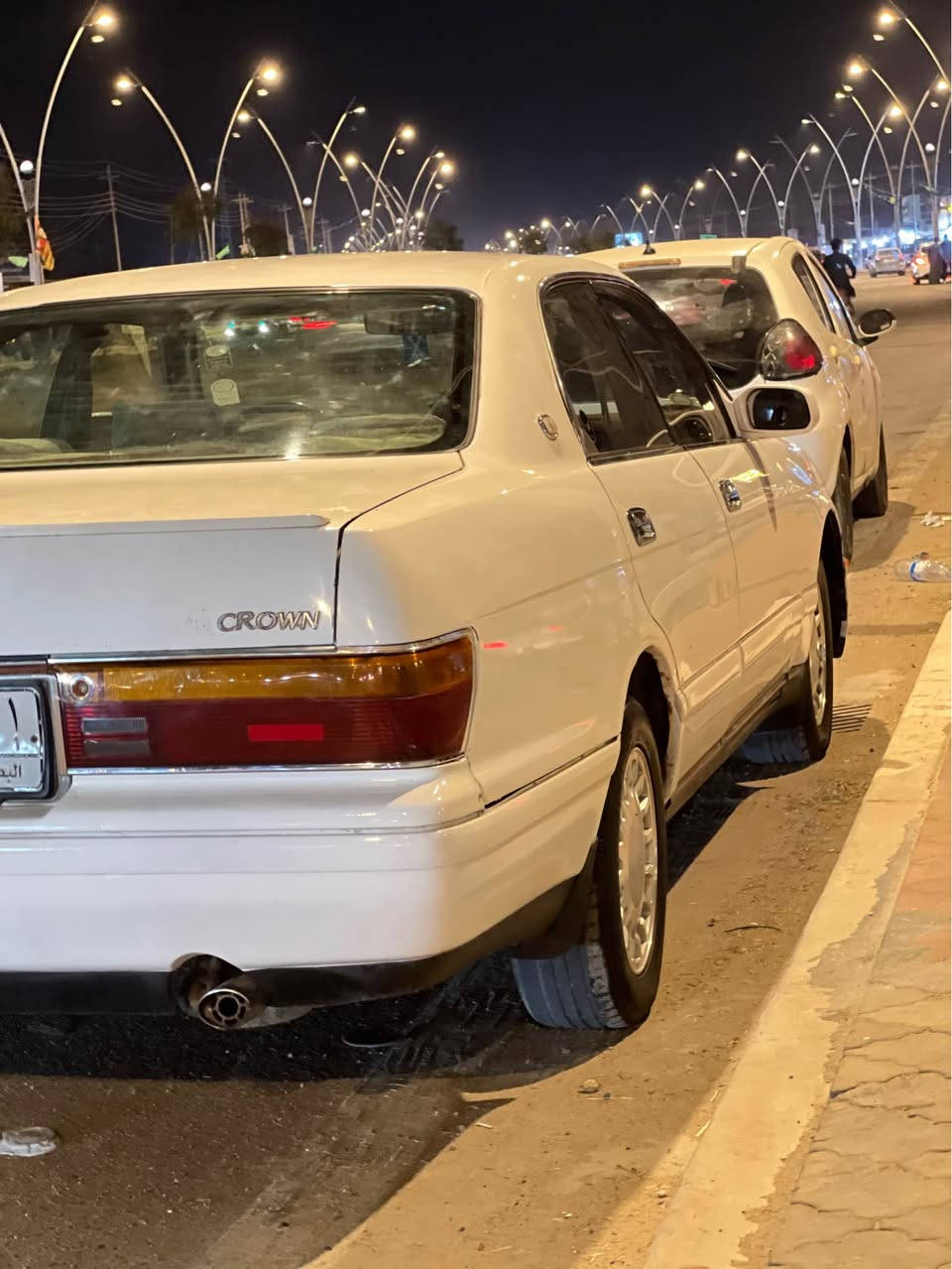سلام عليكم سياره بطه مديل 95
فول مواصفات سنويه بعدهي مامنتهيه شرط التحويل 
سياره جاهزه من كلشي حداد تبريد تخم تاير جديد 
مكينه بلجيس مكينه وكير جدد
كفاله كص ونقل 
بيها صبغ جوه الغبق البانزين 
سعر 55
وبيها مجال الطيبين
وترهم مراوس 
رقم تلفون
*********** البصرة, العراق
