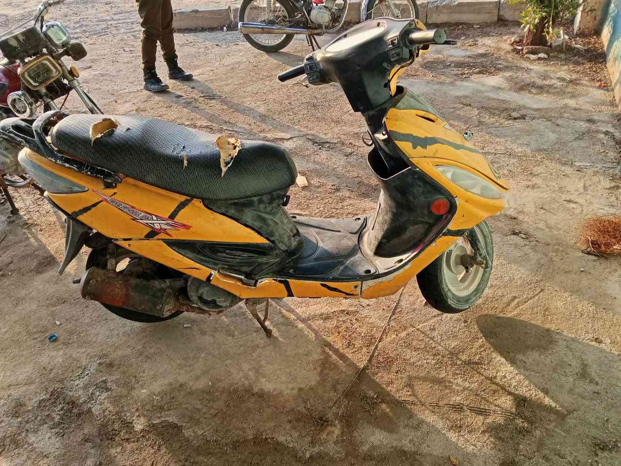 محرك حاويه قبل شهر شديته ***********
