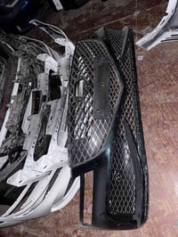 قطع غيار جنسس • موديلات ٢٠٠٩-٢٠٢٦ • لايتات وبيبان