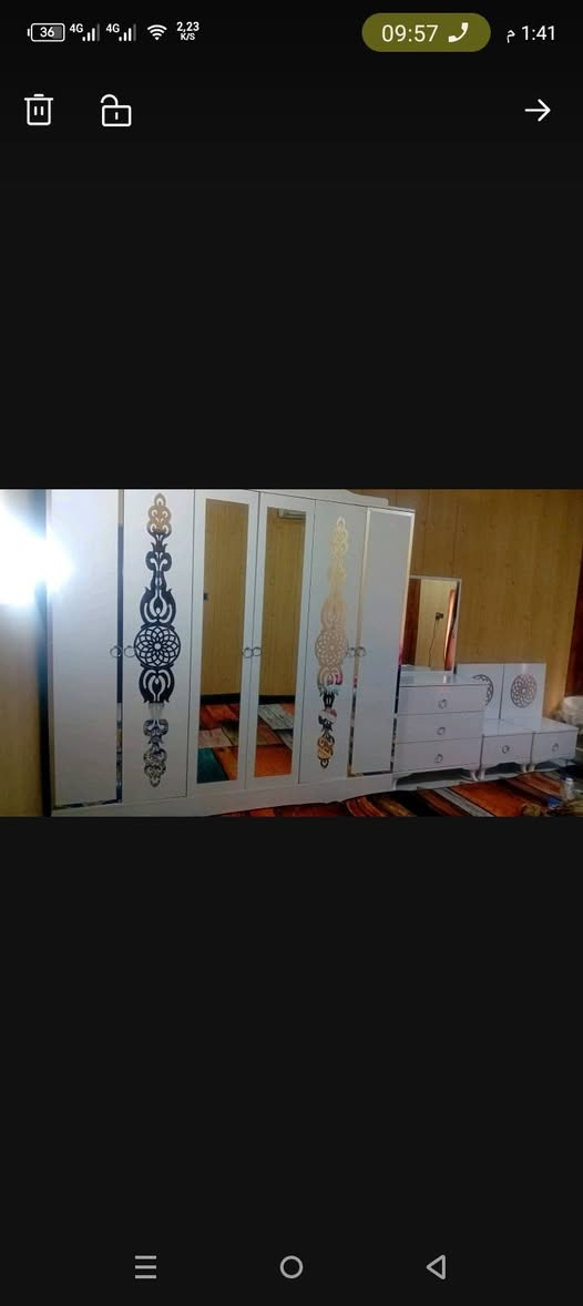 سلام عليكم  خشاب تركي نضيف مامستخدم جبته وطلع زغير اريد اكبر منه   سعره 350وبي مجال الشراي  مكاني نجف ورقم ***********
