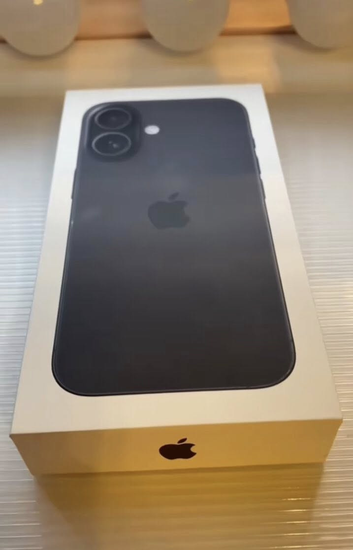 iphone 16
ذاكره 256
بطاريه 91%
‏1 sim يدعم
إمريكي . نموذج M
مامفتوح كامل ملحقات كارتون وكفر وكيبل
 جهاز فقط يحتاج برمجه بورد فقط شعار ابل الآيكلود موجود 
فحص مع ظمان
سعر 220 الف نهايته
عنوان / اربيل مناره + متوفر توصيل 5
مايشتري لايدخل يتعبني رجاءً


**إذا كنت صاحب هذا الإعلان وتريد حذفه لأي سبب، رجاءا أرسل رسالة إلى الدعم الفني**