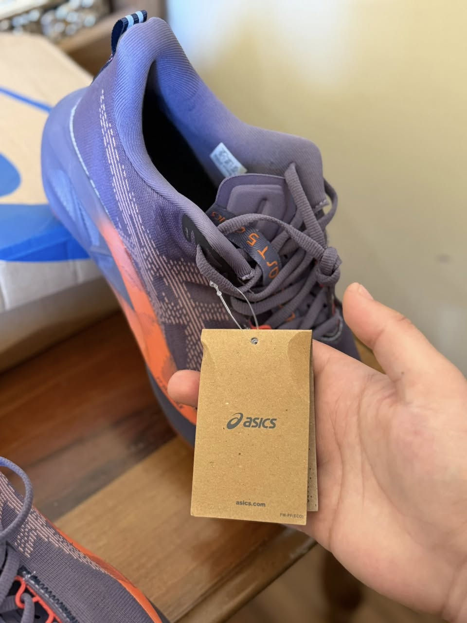 بوتين رياضي من ماركة ASICS Novablast 5
جديد لوك
التفاصيل موضحة بالصور 
الحجم42 بس يلبس 40 او 41 
باقي التفاصيل موضحة بالصور الطول والعرض هم موضحة بالصورة 
السعر 35 الف شامل التوصيل و بالعافيه


**إذا كنت صاحب هذا الإعلان وتريد حذفه لأي سبب، رجاءا أرسل رسالة إلى الدعم الفني**