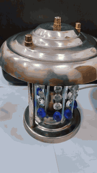 مصابيح إضاءة انتيكه مستورد صيني. مزينه وبها خاصيه صوت جرس عند الحركه أو مرور الرياح بها. يوجد توصيل بغداد و محافظات للطلب دايركت أو واتساب *********** #خاتم #ترند #اكسبلور #علاء
