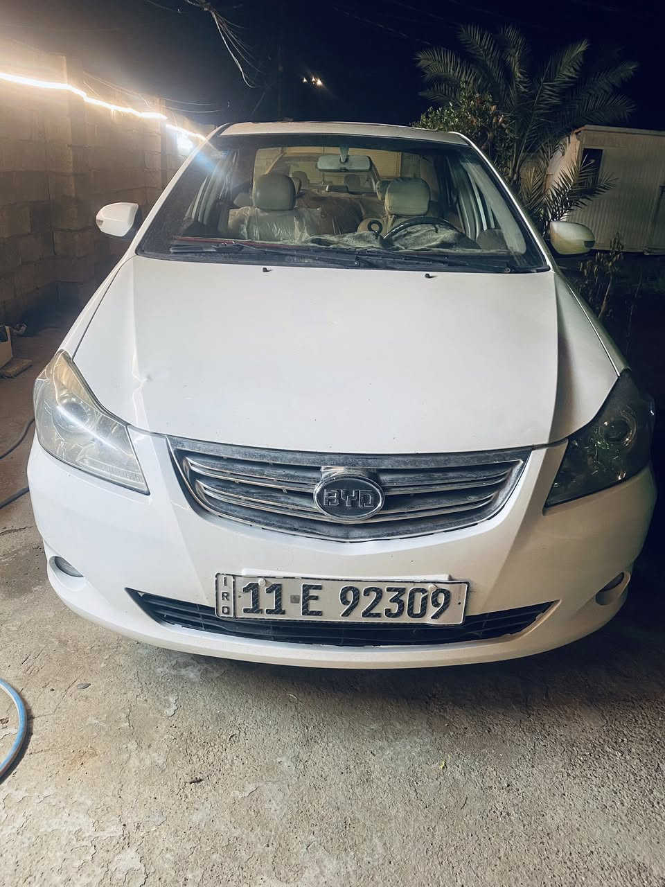 بي واي دي مديل 13  كير عادي
سياره كير ومكينه كفاله.  كشره بدون صبغ فقط باب خلفي. بي صبغ من يم دوسه.  سياره باسمي.  
مكاني بغداد. قريب جزيره بغداد السياحيه  سعره ٥٤ 
مكاني بغداد قرب جزيره سياحيه 
7707097089
