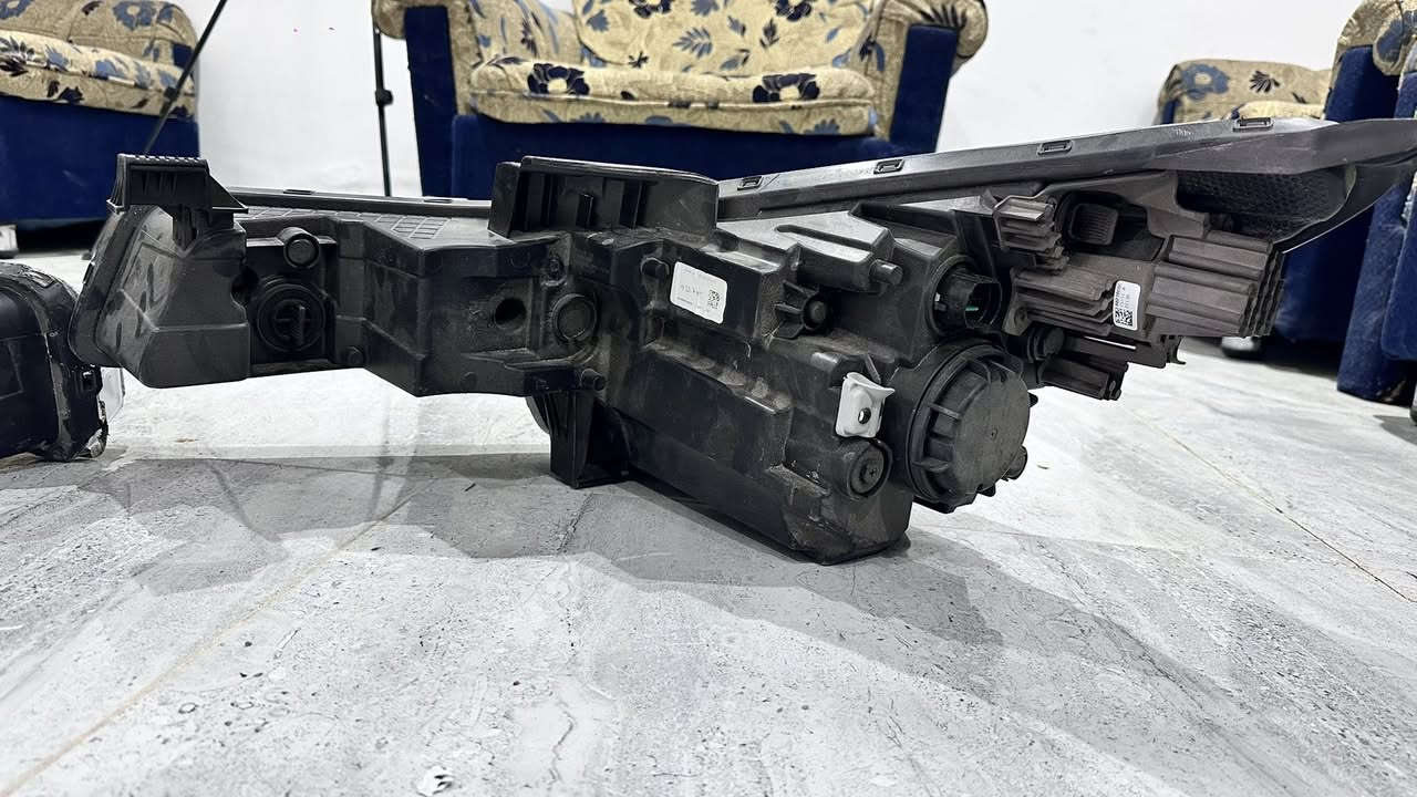 سلام عليكم
عمدي زوج لايتات النتره ٢٣ امريكا اصلي 

جهت الايمنه ما مفتوح ولا ملعوب بي وجهت 

اليسره فقط مبدل الجامه مالته. نضيفات بنسبه ٩٠ بلميه 

كاملات مابيهن اي نقص حتل كلوباتهن بيهن الصليه السعر

(300 )الاف وبيهن مجال اقره المنشور زين او اتصل وراسل
 وتدلل

الاتصال

***********

***********
