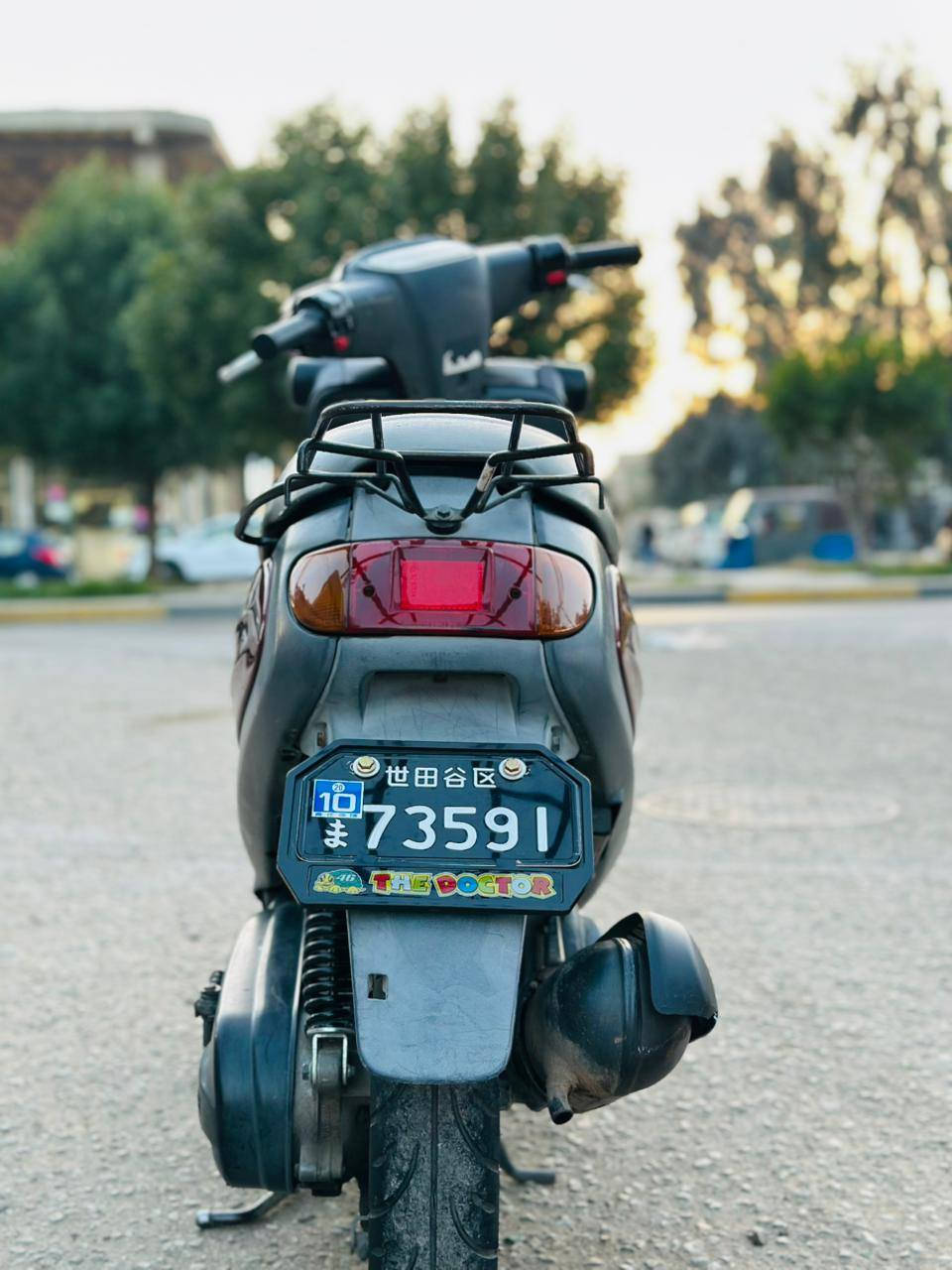 سلام عليكم
دراجه منغولي نظيفة جدا 
محرك ممفتوح  
سلف هندر 
كهربائيات لايت اشاير كله شغال 
قفل اكسن وقفل جنطه هم شغال 
وياها هدية مري مال الشركة YAMAHA  
مكاني كربلاء حي الحر شارع المستوصف 
متواجد ع الماسنجر واتصال *********** 
السعر 600 
(بيه مجال شي قليل )
