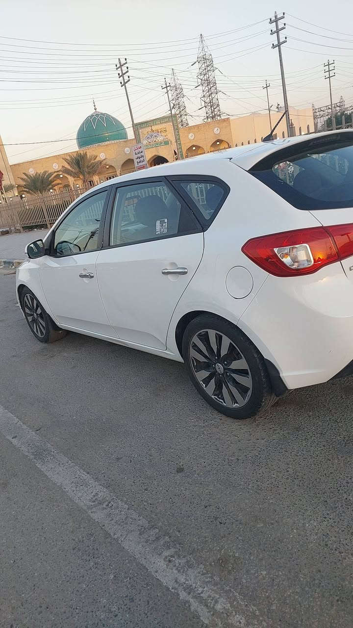 سيراتو 2012 فول عدا البصمة فتحة شفتات تبريد بيانو ثلج خليجي السيارة نظيفة أربيل وكالة مضمونة قطعتين صبغ جاملغ وباب خلفي ماشية 250 ألف محرك 2000 السعر 88 للاستفسار ***********
