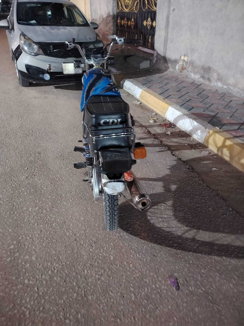 سلام عليكم
دراجة للبيع كلك مكينة نامه شلامجة اصلي  العنوان الديوانية الحمزة الشرقي السعر 575 وبيها مجال مكلف بالنشر وكل شي واضح اتصل براعيهة ***********
