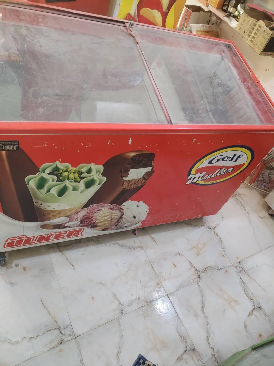 البيع برادات ورفوف مكان ناصريه مركز ***********
