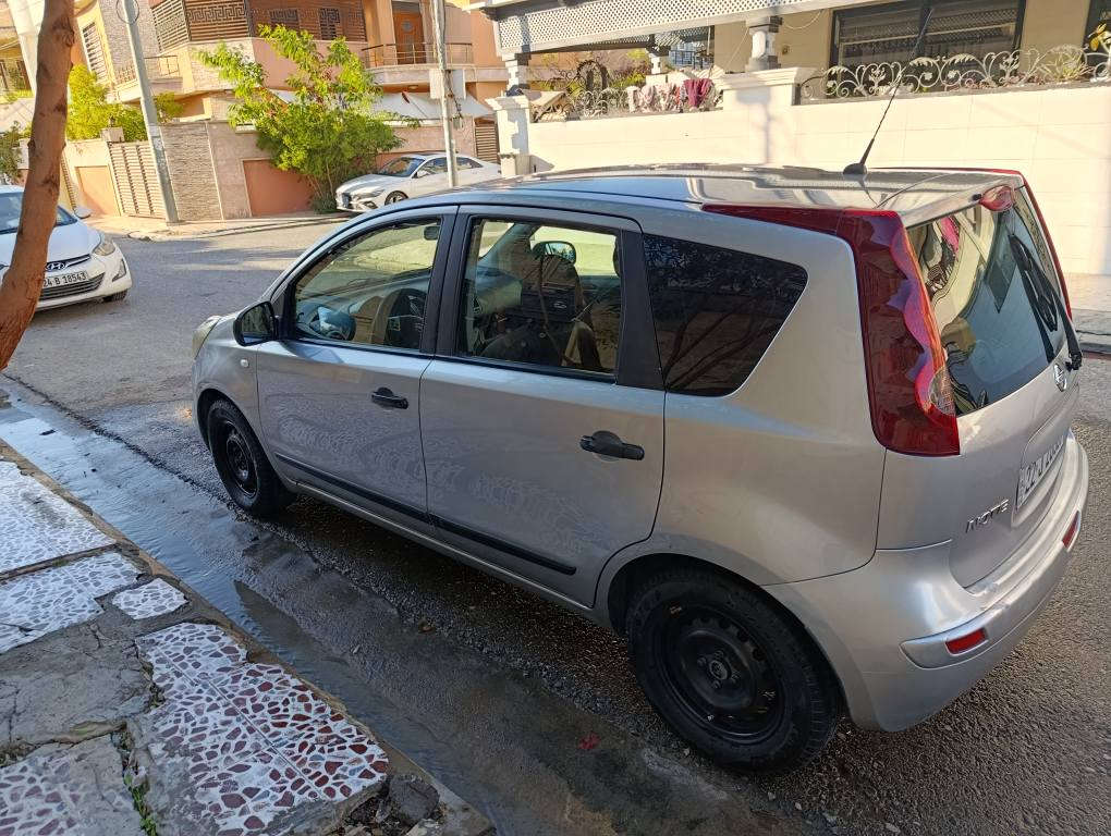 سياره كلين بدون صبغ نظيفه بدون مصاريف كير محرك بشرط كير عادي تحويل وكاله بشرط وسياره باسمي سياره سعره 72 وبيه مجال *********** أربيل, العراق
