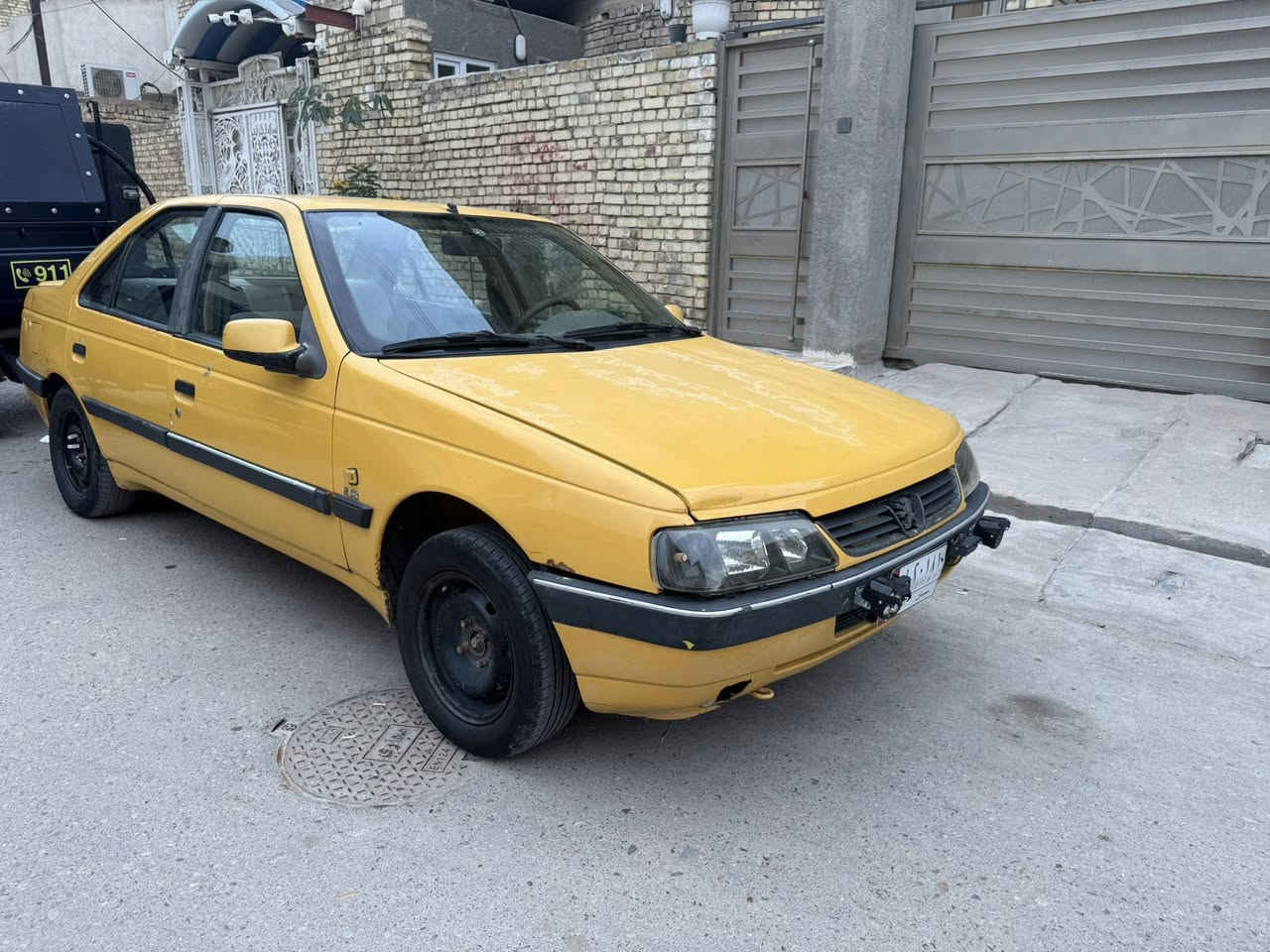 يا الله سلام عليكم اخوان للبيع بيجو 405 موديل 2016 بيهة ضربة باب سايق سنوية 2027 سيارة بسمي مصفرة هية غرامات مكينة كير خير من الله مدوشمة لايت زنون مسجل بلوتوث سعر 35 وبيهة مجال للطيبين المكان العمارة اتصال ***********
