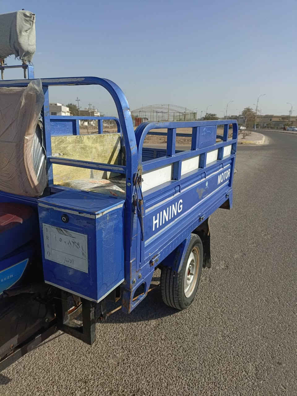 سلام عليكم ستوته موديل للبيع 
22
 مسجله كامله مكمله محرك ناعم سعر 2500 وبيه مجال بسيط عداد الالكتروني ***********
