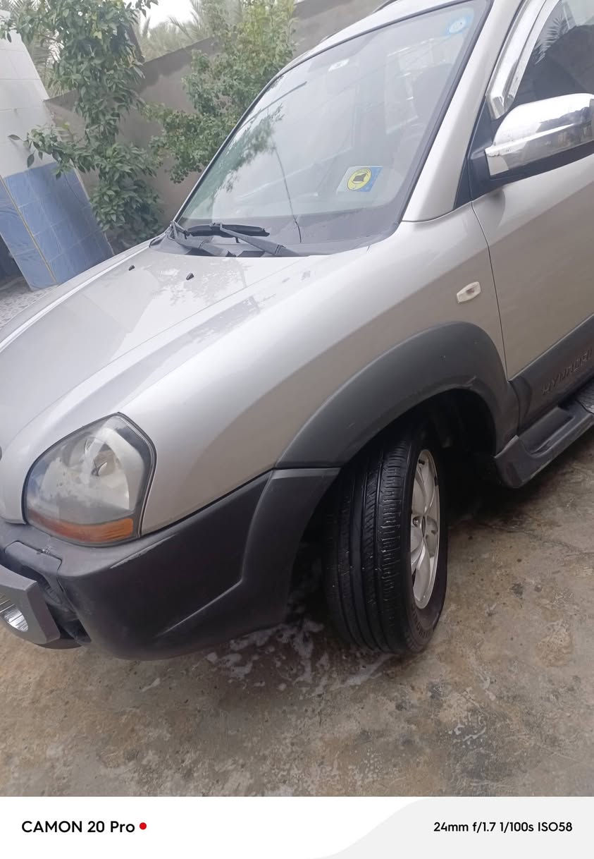 سلام عليكم 
توسان مديل 2009بدون حادث كلين بدون قطرة صبغ بدون شخوط بدون جراد صفاح شرط موس سيارة جديدة حيل مال جناي ماشية 160حقيقي مكينة وكير لا فتح لا تبخير لا تنقيص شرط برغي ممفتوح بيهن صدر امامي خلفي جديد زوجين تايرات قبل سبوعين شادهن جدد سنوية ل28تحويل ثاني يوم سيارة ربع متصرف عليهة تبريد ثلج تدفئة نار 
 مكاني ديالى بعقوبة سونار بل منشور
شراي تصل ودلل ***********
