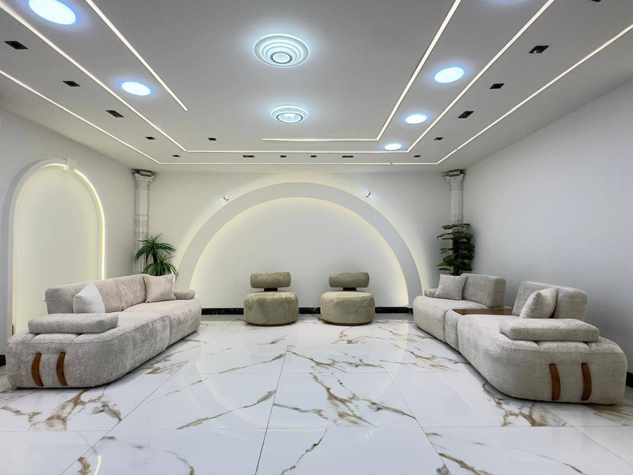 *أجمل الموديلات      للتخم المودرن*

*تخم بوهيمي        الجديد*     🎁🎁

بمواصفات عاليه      🆘🆘

1- قماش خاولي 
2- اليدات متحركه        🔩🔩
3- الضهر متحرك         🔩🔩
4- مغلف كامل
5- *الإسفنج العملاق   على قدر الارتفاع*
6 - طبله وسطيه من ضمن التخم    
7- *كراسي بشكل جديد*        
8 - خشب زان              🪵 🪵 

والعديد العديد 

*ألوان تناسب ذوق الجميع*      🥰🥰 

*10 مقاعد        من اجود المصانع*

العنوان/ديالى الخالص ناحية هبهب 
رقم الهاتف/***********
يوجد لدينا خدمة توصيل كافة محافظات العراق
